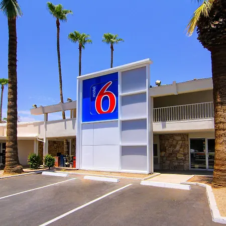 Motel 6 Old Town Scottsdale Fashion Square