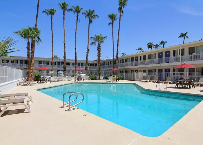 6 Old Town Fashion Square 3* Scottsdale